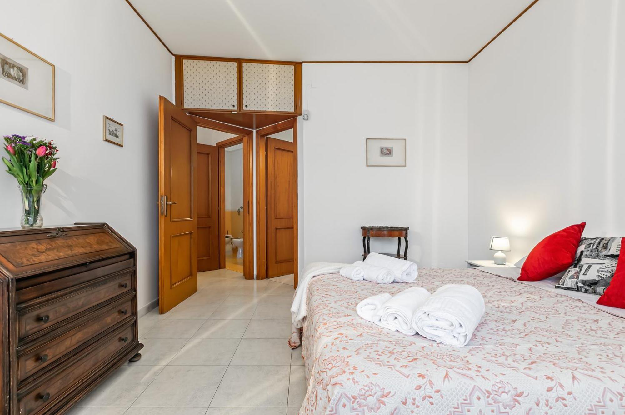 Palazzo Reale & Piazza Indipendenza Roomy Flat Palermo Ngoại thất bức ảnh