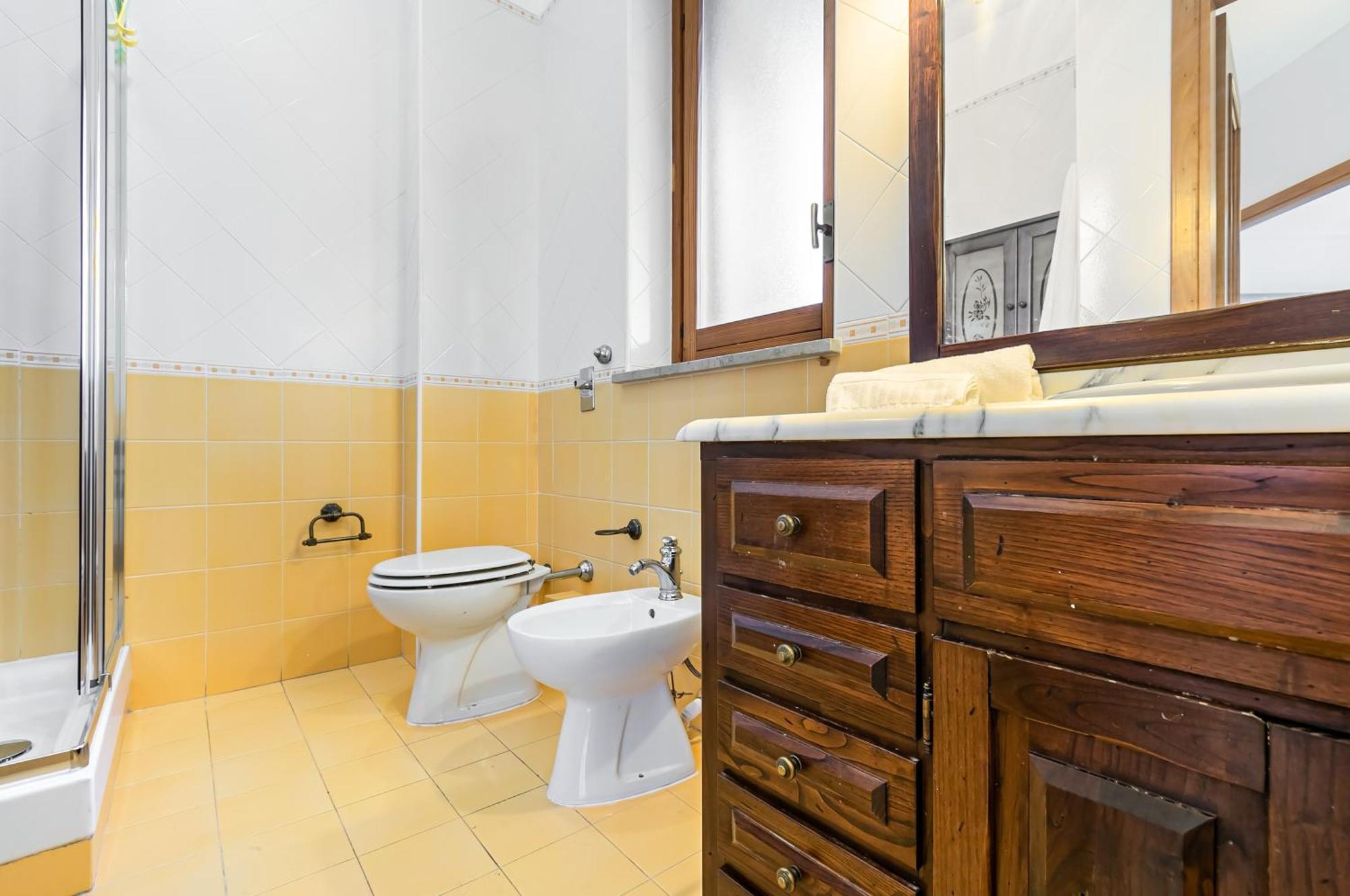 Palazzo Reale & Piazza Indipendenza Roomy Flat Palermo Ngoại thất bức ảnh