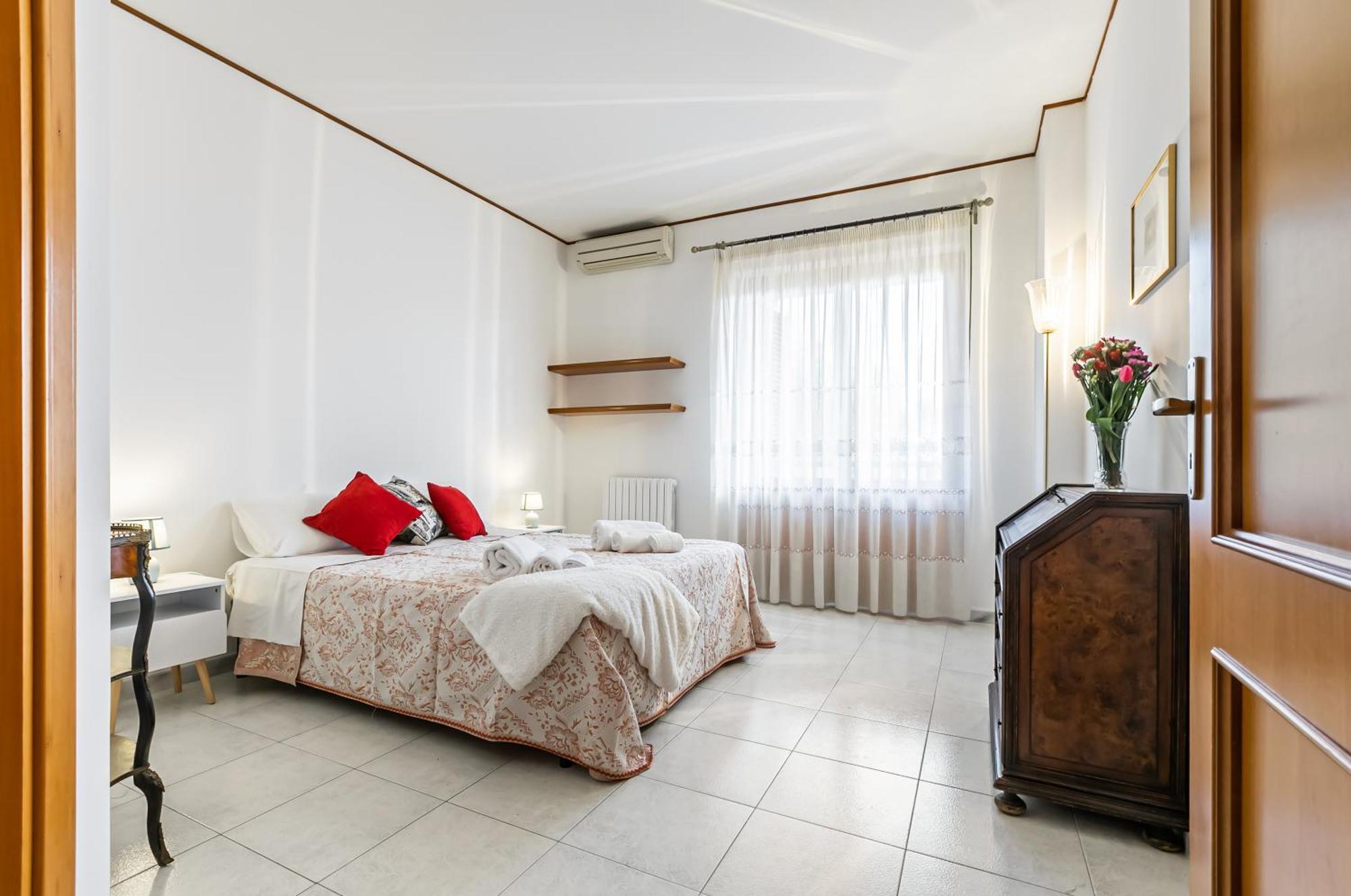 Palazzo Reale & Piazza Indipendenza Roomy Flat Palermo Ngoại thất bức ảnh
