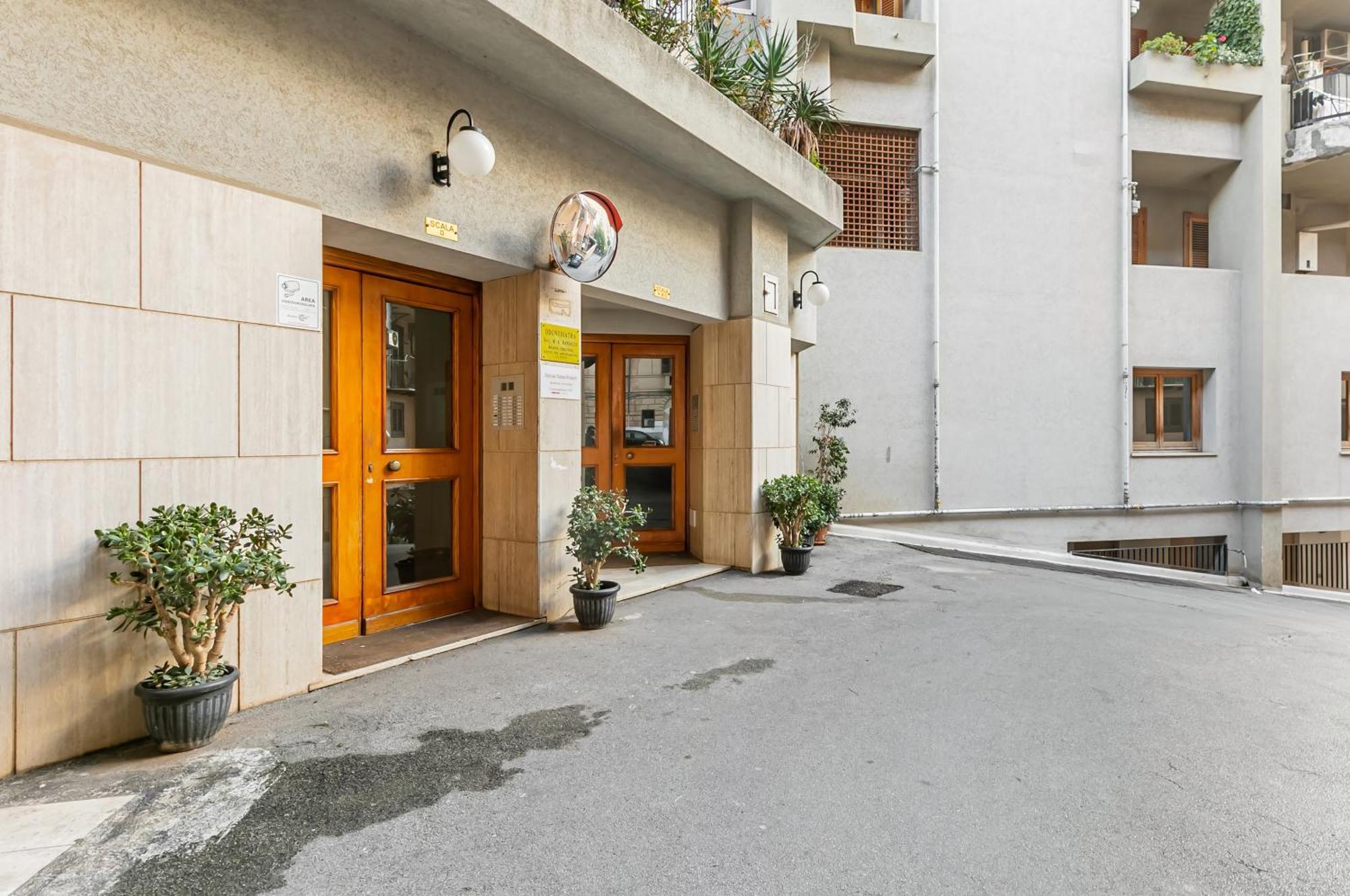 Palazzo Reale & Piazza Indipendenza Roomy Flat Palermo Ngoại thất bức ảnh